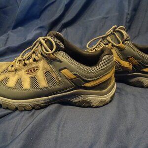 Keen Hiking Shoes